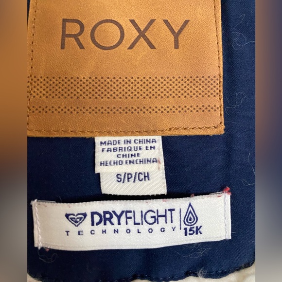 Roxy Tribe Snowboard Jacket (Small) - Picture 11 of 13